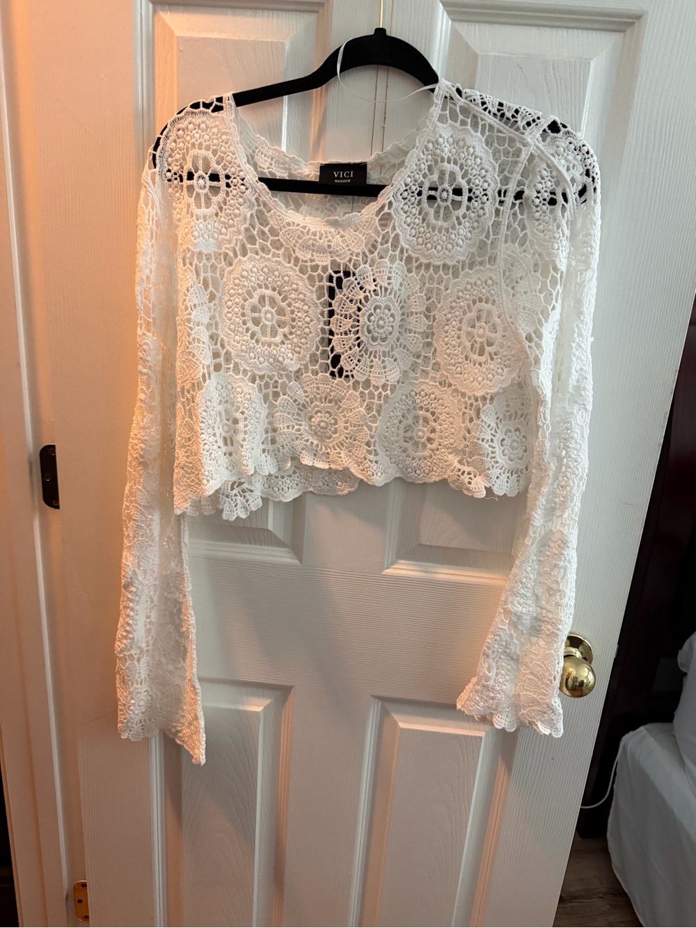 VICI White Crochet Floral Long Sleeve Crop Top